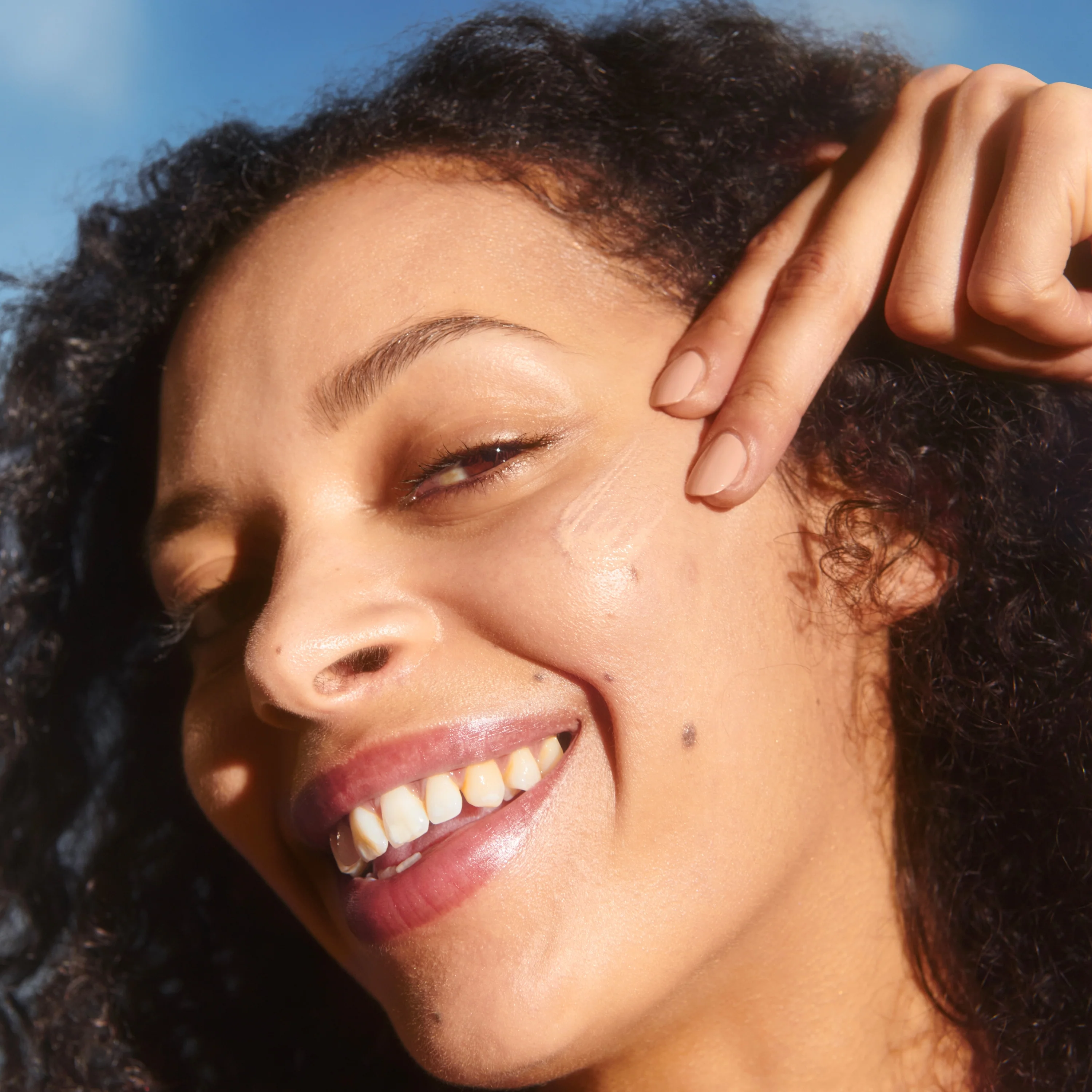 British Summer Time Glow™ SPF 30 - Image 4