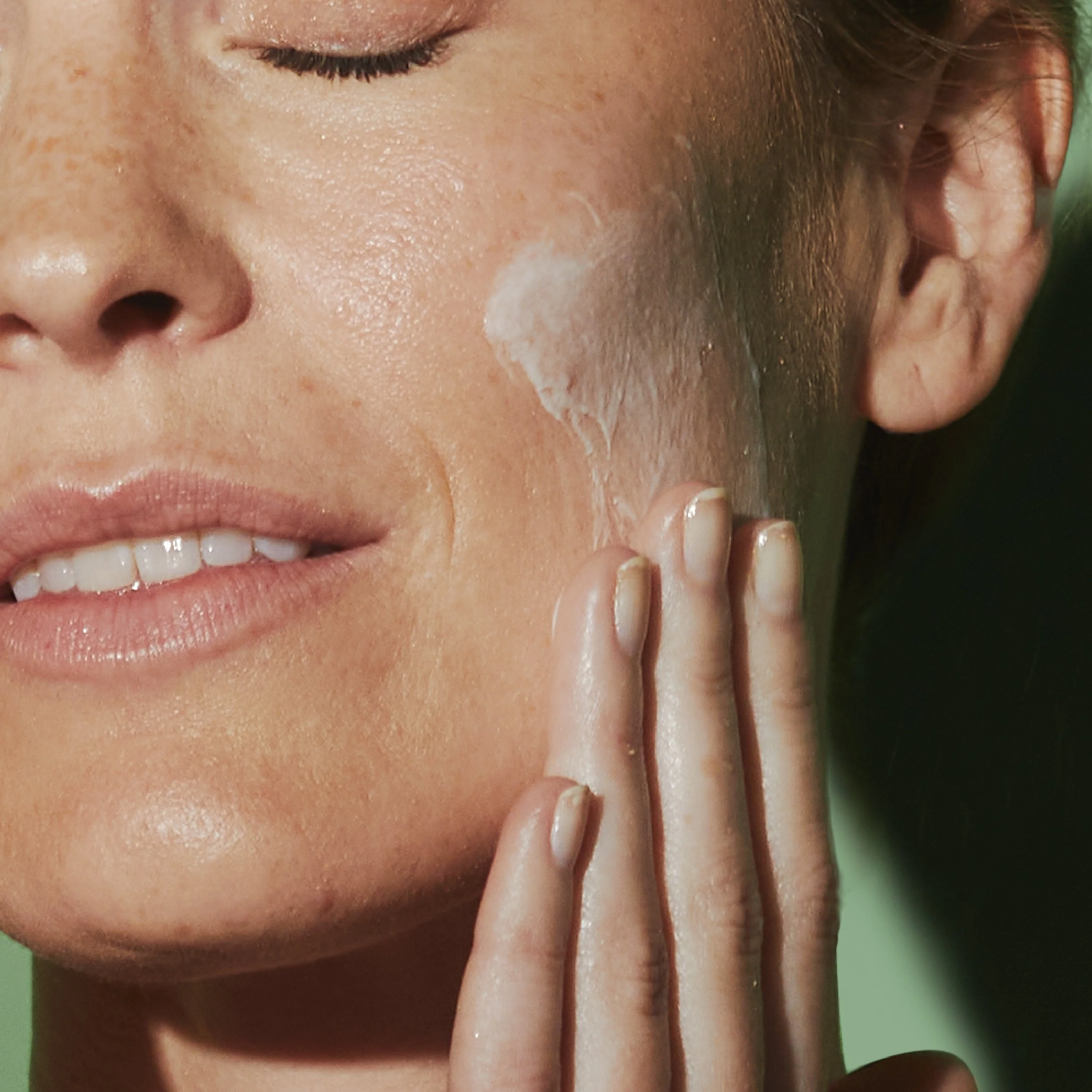 C-2 Believe™ Moisturiser - Image 7
